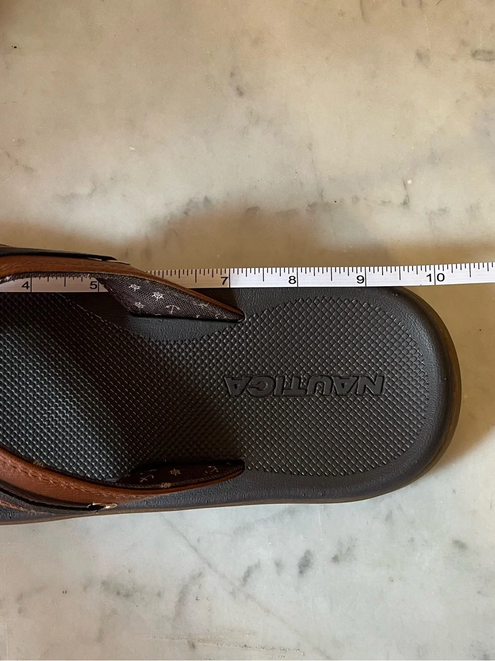 Nautica Men's Casted Round Toe Flip Flops - Size 8